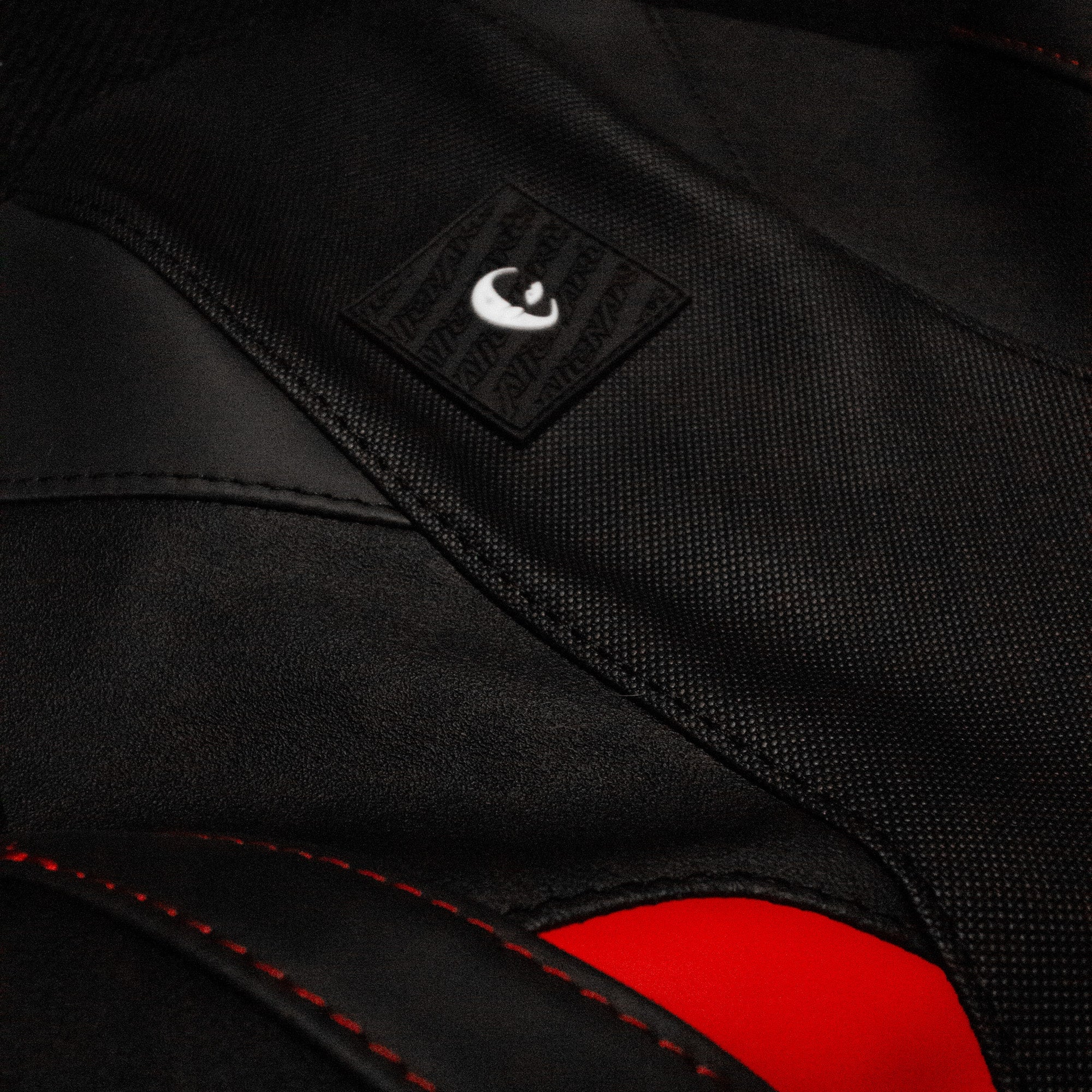 Housse de selle AlienArts x LeatherGuy (Limited Edition) - Image 9
