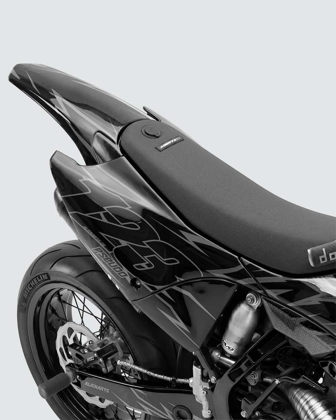 PULSAR - Kit Déco Supermotard Semi-Personnalisable - Noir - Image 3